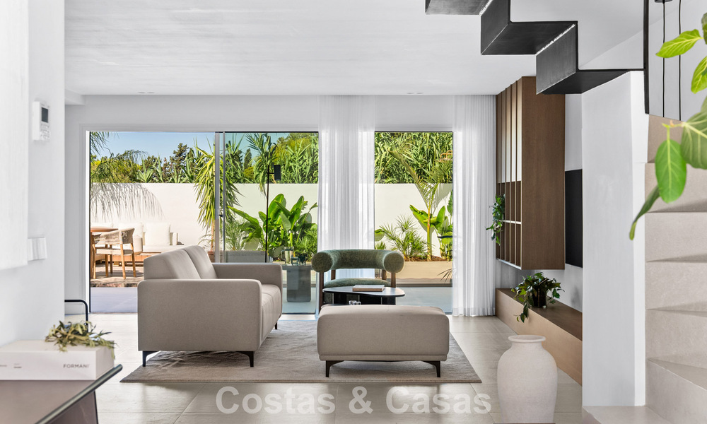 Elegant gerenoveerde rijhuis met privézwembad te koop in Nueva Andalucia, Marbella 804907