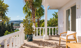 Eigentijds gerenoveerd rijhuis met golf- en zeezicht te koop op de New Golden Mile, Marbella - Estepona 804935 