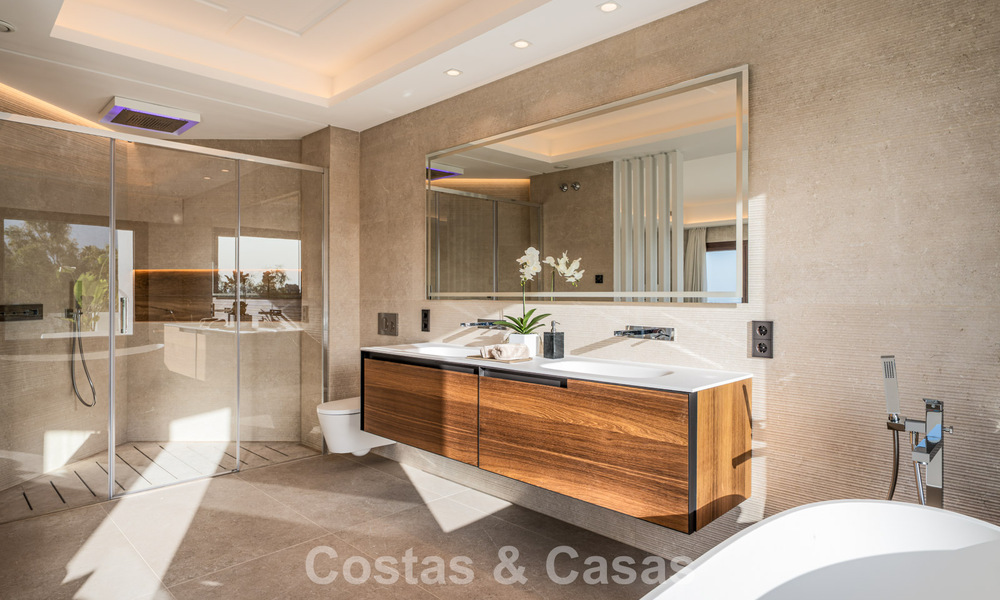 Modern-mediterrane, nieuwe luxevilla te koop in een exclusieve gated community in Marbella - Benahavis 805168