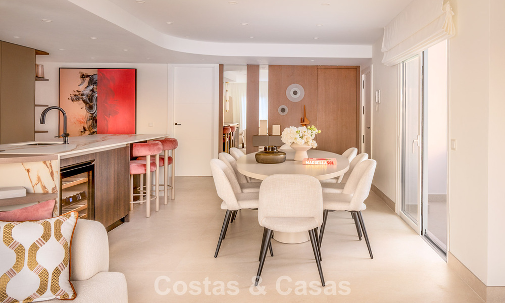 Prestigieus penthouse met formidabel terras te koop in een strandcomplex op de New Golden Mile, Marbella - Estepona 805102