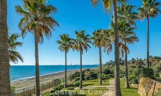Prestigieus penthouse met formidabel terras te koop in een strandcomplex op de New Golden Mile, Marbella - Estepona 805105 