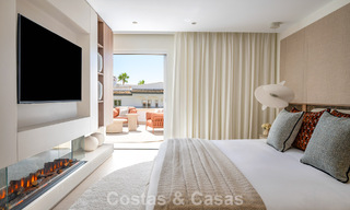 Prestigieus penthouse met formidabel terras te koop in een strandcomplex op de New Golden Mile, Marbella - Estepona 805108 