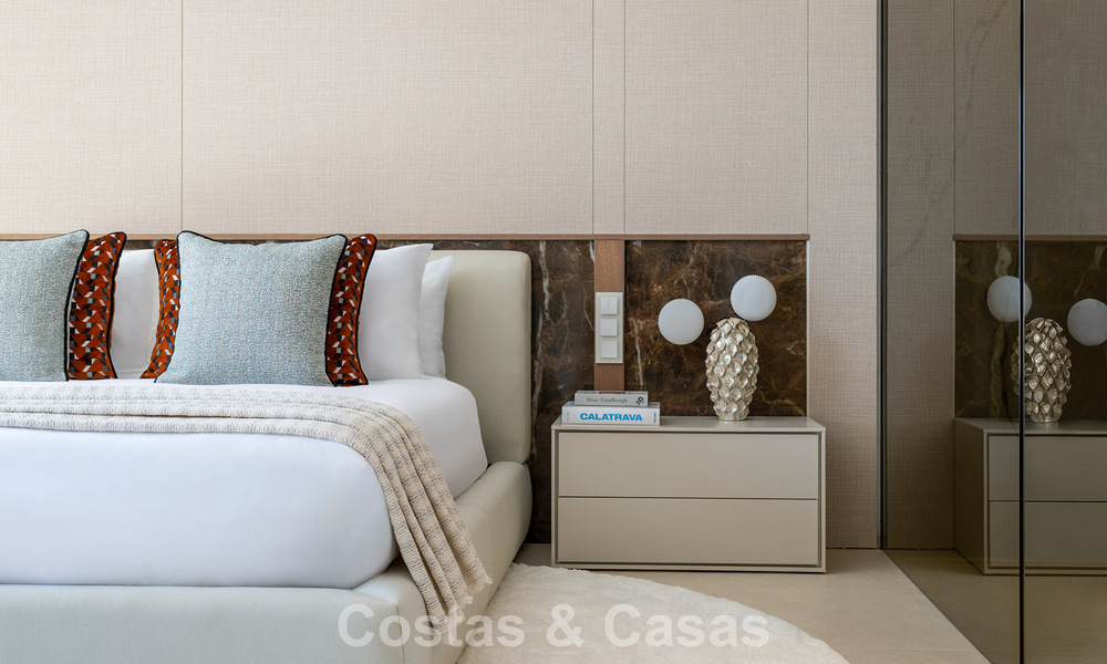 Prestigieus penthouse met formidabel terras te koop in een strandcomplex op de New Golden Mile, Marbella - Estepona 805109