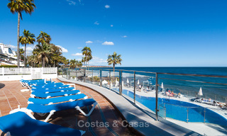 Prestigieus penthouse met formidabel terras te koop in een strandcomplex op de New Golden Mile, Marbella - Estepona 805117 