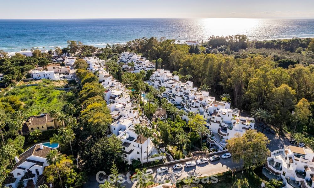 Appartementen te koop in een eerstelijns strandcomplex in Elviria, Oost-Marbella 805129