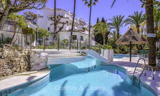 Appartementen te koop in een eerstelijns strandcomplex in Elviria, Oost-Marbella 805159 