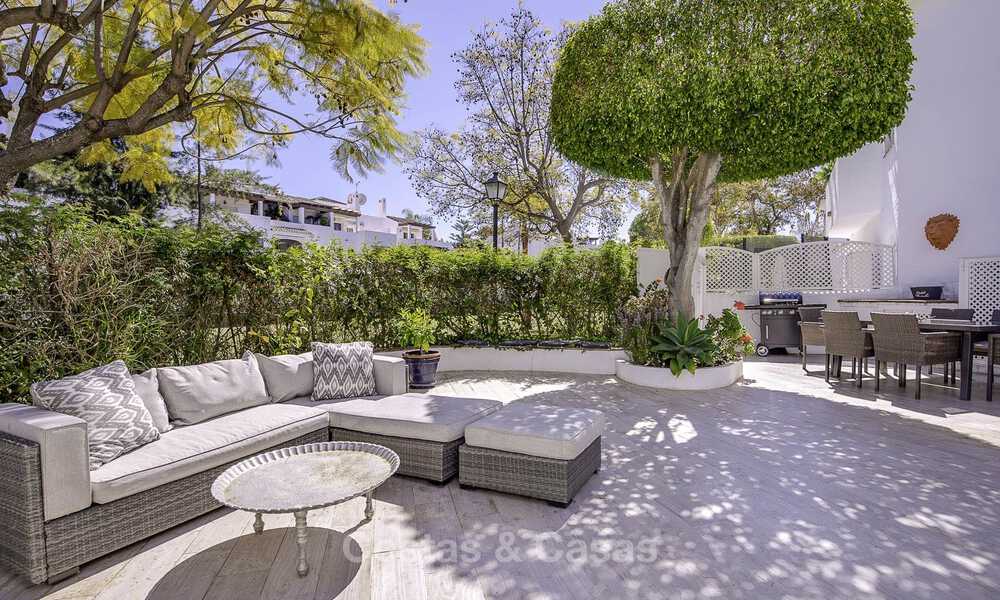 Appartementen te koop in een eerstelijns strandcomplex in Elviria, Oost-Marbella 805160