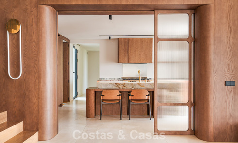 Traditionele, Spaanse villa met een uniek en karaktervol interieur te koop in El Madroñal, Marbella - Benahavis 805518
