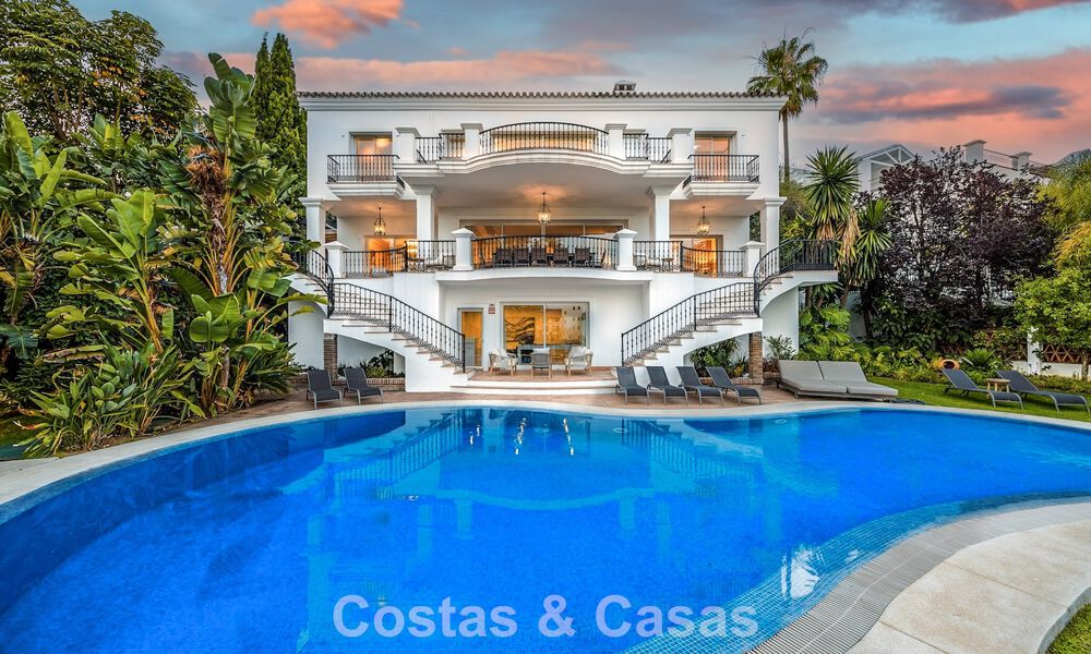 Royale, Mediterrane luxevilla te koop aan de golfbaan in La Quinta, Marbella - Benahavis 805538