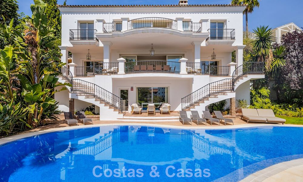 Royale, Mediterrane luxevilla te koop aan de golfbaan in La Quinta, Marbella - Benahavis 805539