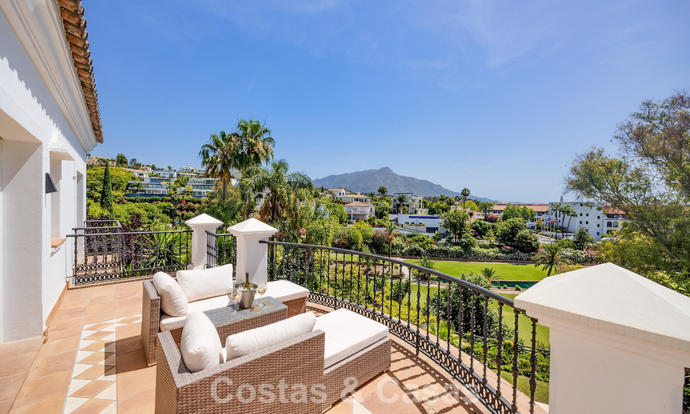 Royale, Mediterrane luxevilla te koop aan de golfbaan in La Quinta, Marbella - Benahavis 805558
