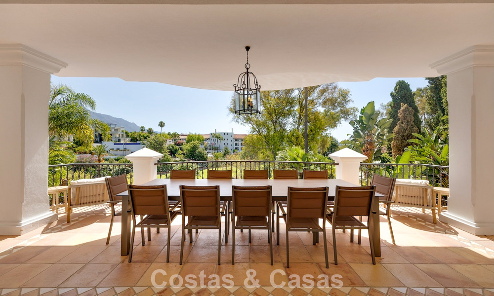 Royale, Mediterrane luxevilla te koop aan de golfbaan in La Quinta, Marbella - Benahavis 805577