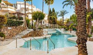 Appartementen te koop in “Golden Beach” een eerstelijns strandcomplex in Elviria, Oost-Marbella 805249 