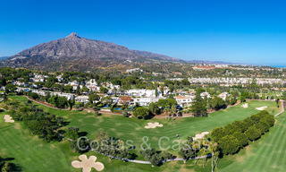 Huizen te koop in “Peña Blanca”, een 24u beveiligde urbanisatie omgeven door de Aloha golfbaan in Nueva Andalucía, Marbella 805203 