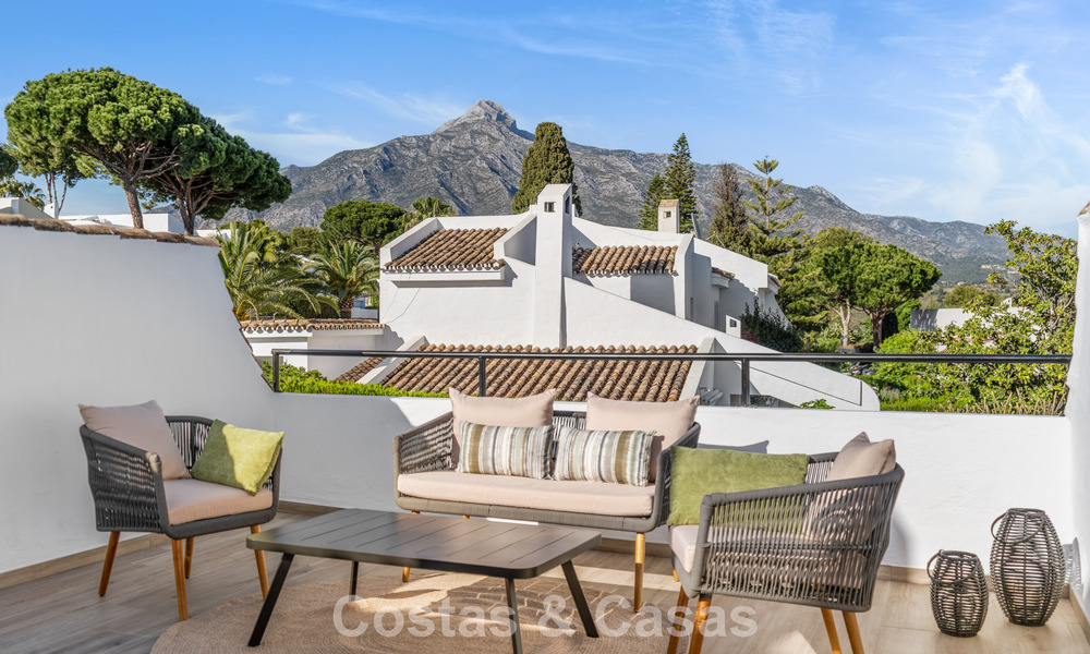 Huizen te koop in “Peña Blanca”, een 24u beveiligde urbanisatie omgeven door de Aloha golfbaan in Nueva Andalucía, Marbella 805227