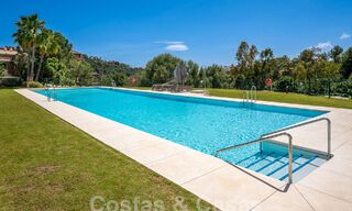 Moderne luxe appartementen te koop met zeezicht in Botanic, een beveiligde urbanisatie in Benahavis - Marbella 805487 