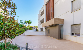 Moderne luxe appartementen te koop met zeezicht in Botanic, een beveiligde urbanisatie in Benahavis - Marbella 805493 