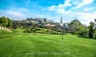 Moderne luxe appartementen te koop met zeezicht in Botanic, een beveiligde urbanisatie in Benahavis - Marbella 805500 