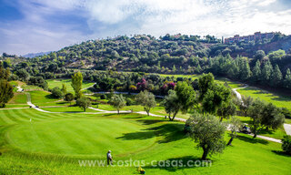 Moderne luxe appartementen te koop met zeezicht in Botanic, een beveiligde urbanisatie in Benahavis - Marbella 805503 