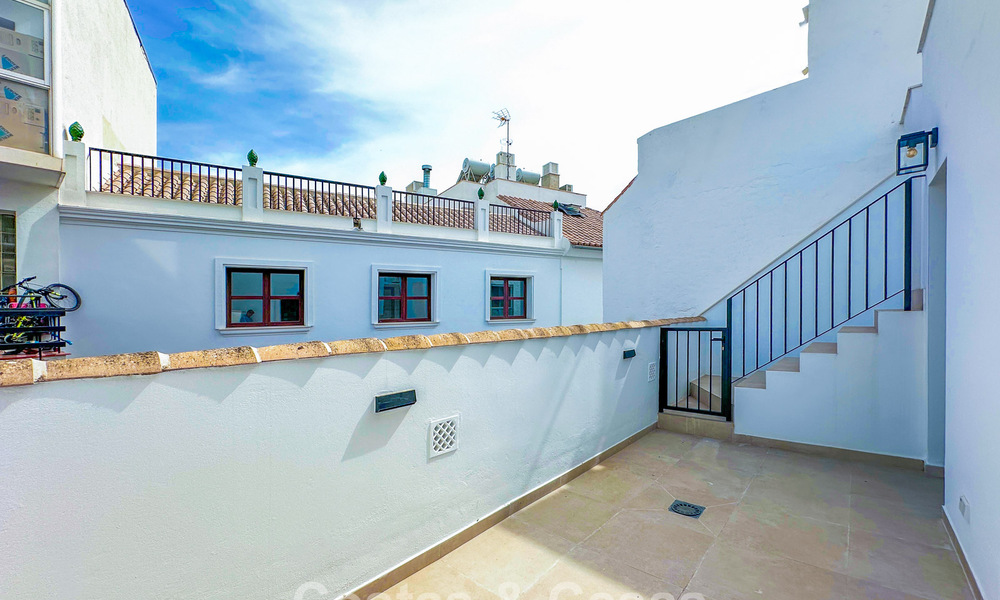 5 exclusieve geschakelde woningen te koop in het charmant oud-centrum van Estepona 805614