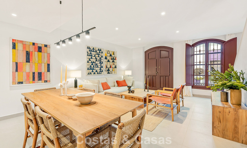 5 exclusieve geschakelde woningen te koop in het charmant oud-centrum van Estepona 805658