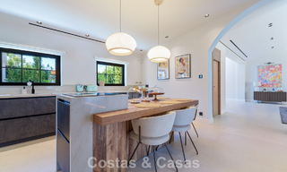 Luxueuze, gelijkvloerse villa met verwarmd zwembad te koop, beachside nabij Puerto Banus en San Pedro, Marbella 805801 