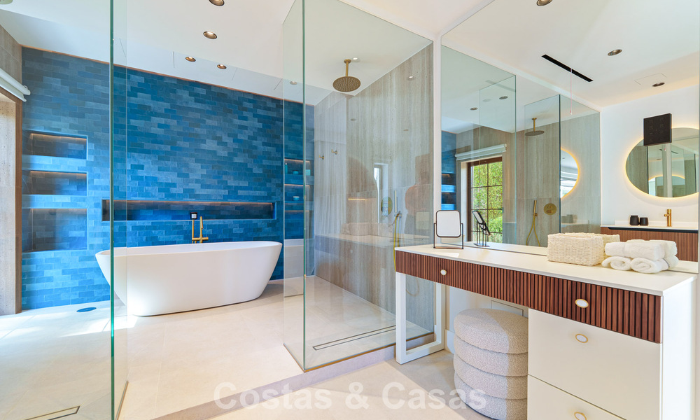 Luxueuze, gelijkvloerse villa met verwarmd zwembad te koop, beachside nabij Puerto Banus en San Pedro, Marbella 805805