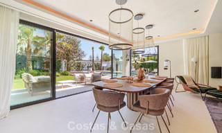 Luxueuze, gelijkvloerse villa met verwarmd zwembad te koop, beachside nabij Puerto Banus en San Pedro, Marbella 805829 