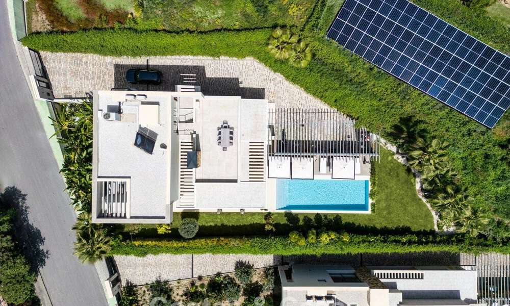 Luxe moderne villa met zeezicht te koop in Nueva Andalucia’s golfvallei, Marbella 806053