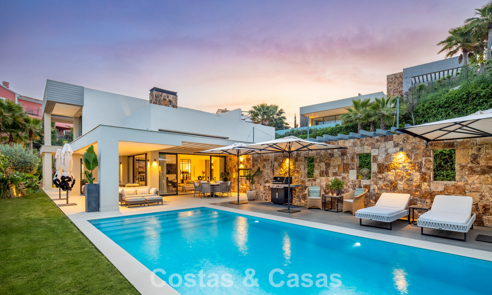 Luxe moderne villa met zeezicht te koop in Nueva Andalucia’s golfvallei, Marbella 806059