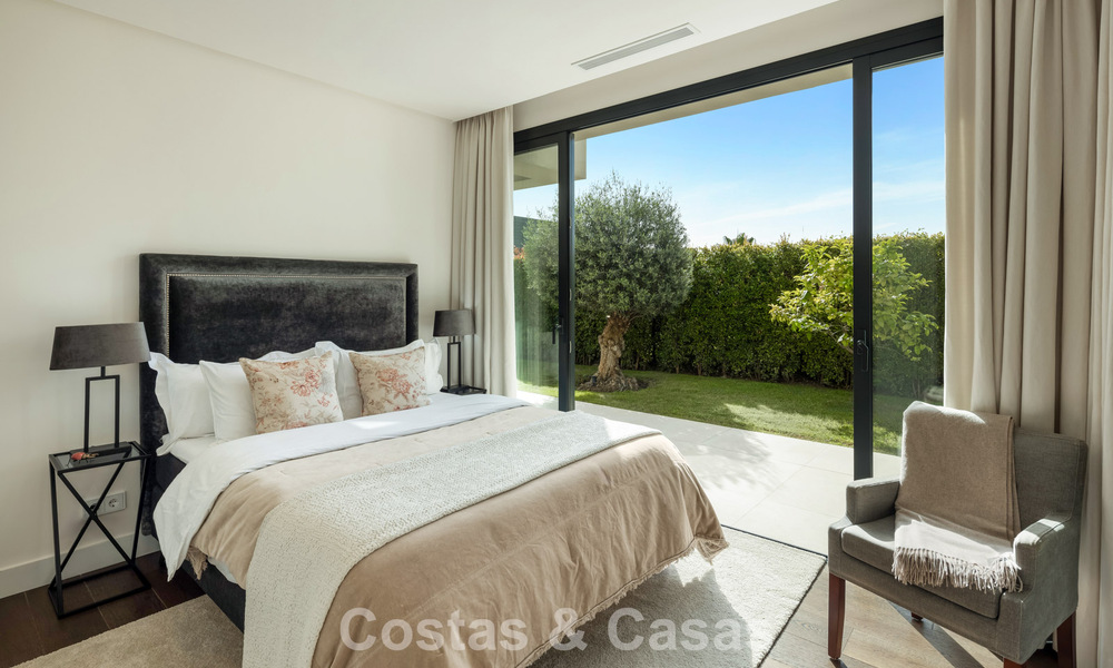 Luxe moderne villa met zeezicht te koop in Nueva Andalucia’s golfvallei, Marbella 806064