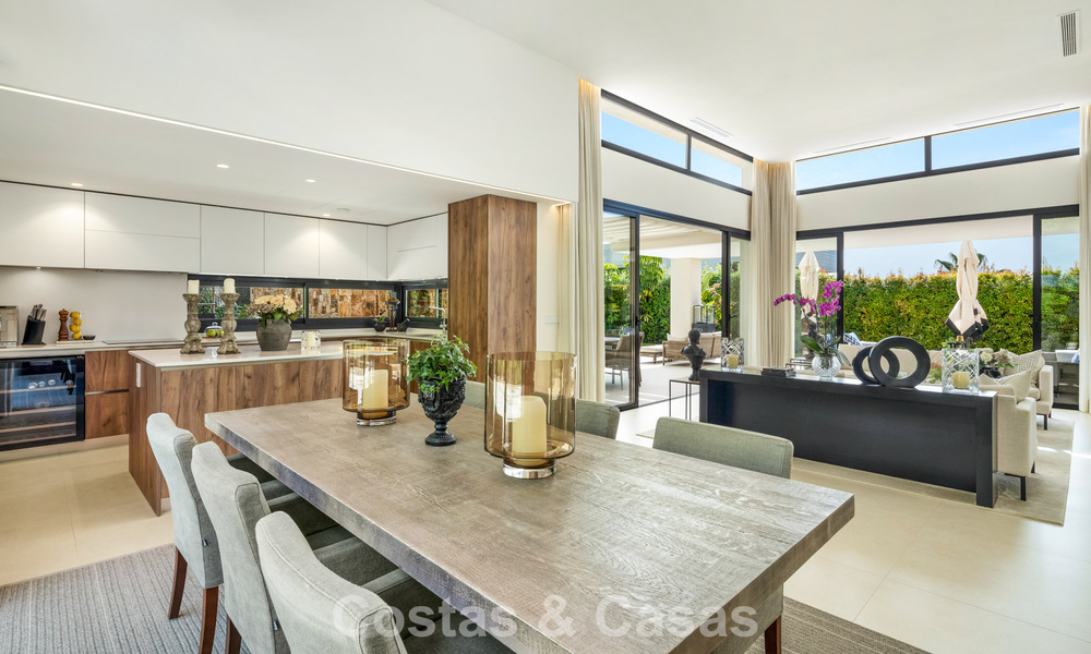 Luxe moderne villa met zeezicht te koop in Nueva Andalucia’s golfvallei, Marbella 806073