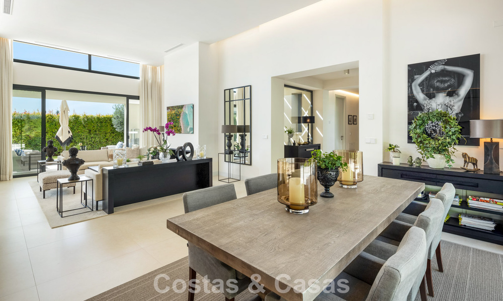 Luxe moderne villa met zeezicht te koop in Nueva Andalucia’s golfvallei, Marbella 806075