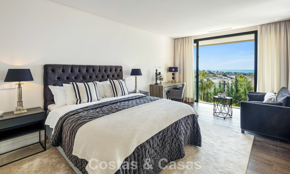 Luxe moderne villa met zeezicht te koop in Nueva Andalucia’s golfvallei, Marbella 806078