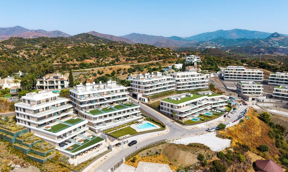 Nieuw duplex appartement met panoramisch zeezicht te koop op de New Golden Mile tussen Marbella en Estepona 806121