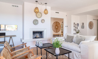 Volledig gerenoveerd appartement met panoramisch zeezicht te koop in de golfvallei van Nueva Andalucia, Marbella 806184 