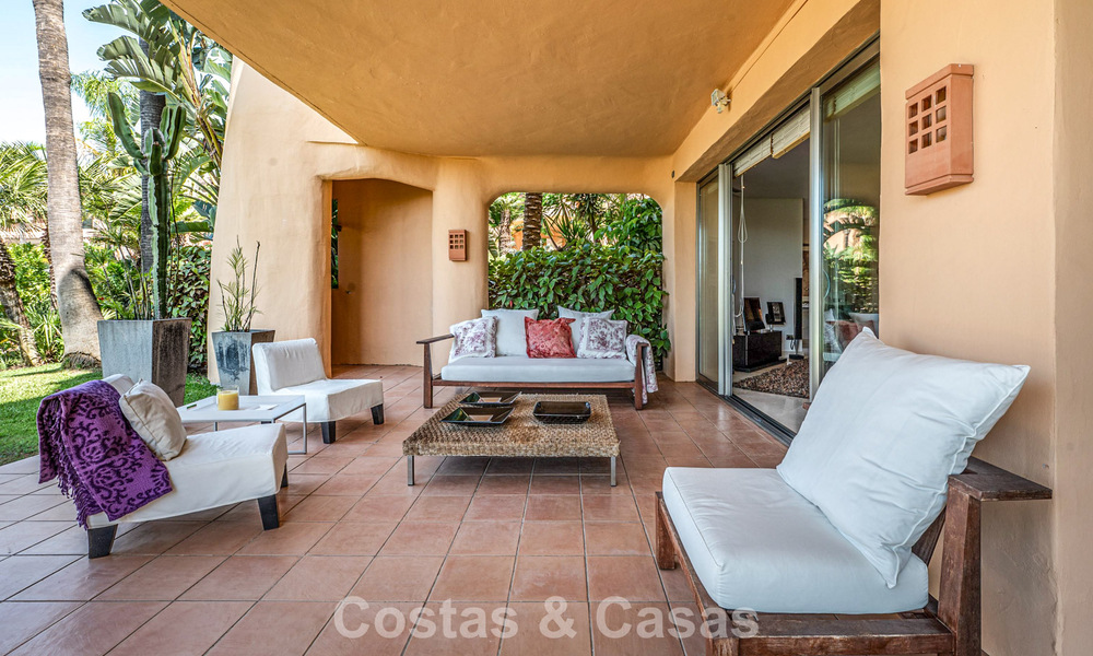 Exclusief gelijkvloers appartement met privétuin te koop op de Golden Mile van Marbella 806223