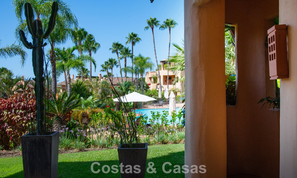 Exclusief gelijkvloers appartement met privétuin te koop op de Golden Mile van Marbella 806224