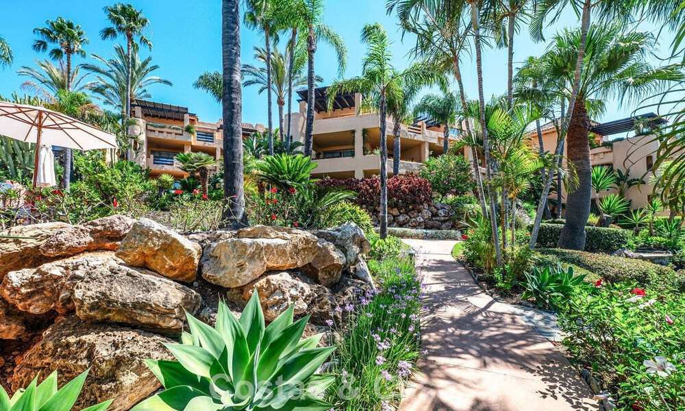 Exclusief gelijkvloers appartement met privétuin te koop op de Golden Mile van Marbella 806226