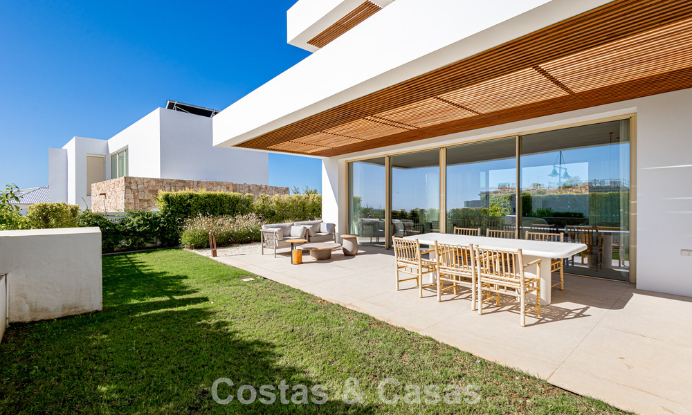 Moderne luxevilla met zeezicht te koop in El Higueron, Fuengirola - Costa del Sol 806295