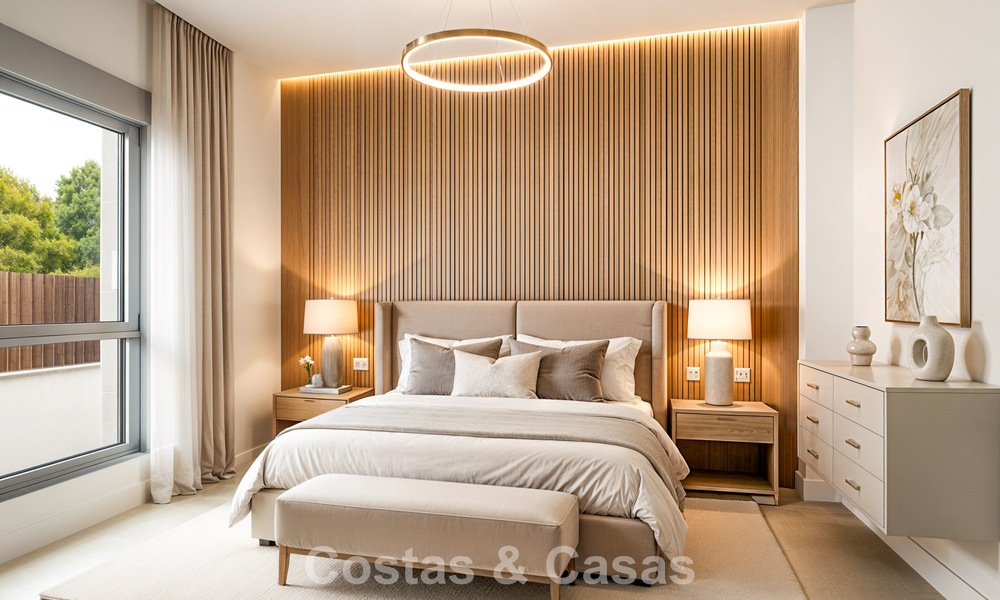 Gloednieuw, modern luxe duplex penthouse met zwembad en zeezicht te koop aan de golfbaan in Oost-Marbella 806381
