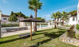 Modern penthouse met royaal solarium te koop op een steenworp afstand van het strand in Elviria, Oost-Marbella 806389 