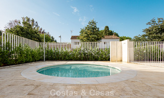 Modern penthouse met royaal solarium te koop op een steenworp afstand van het strand in Elviria, Oost-Marbella 806419 