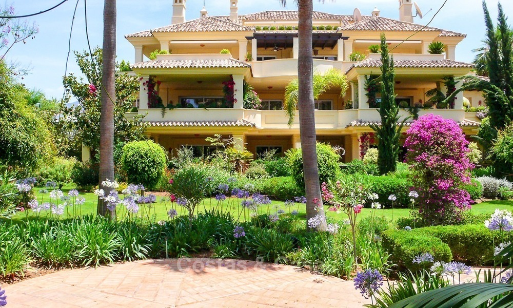 Luxe appartementen en penthouses te koop in exclusief eerstelijngolf complex in Nueva-Andalucia, Marbella 2309