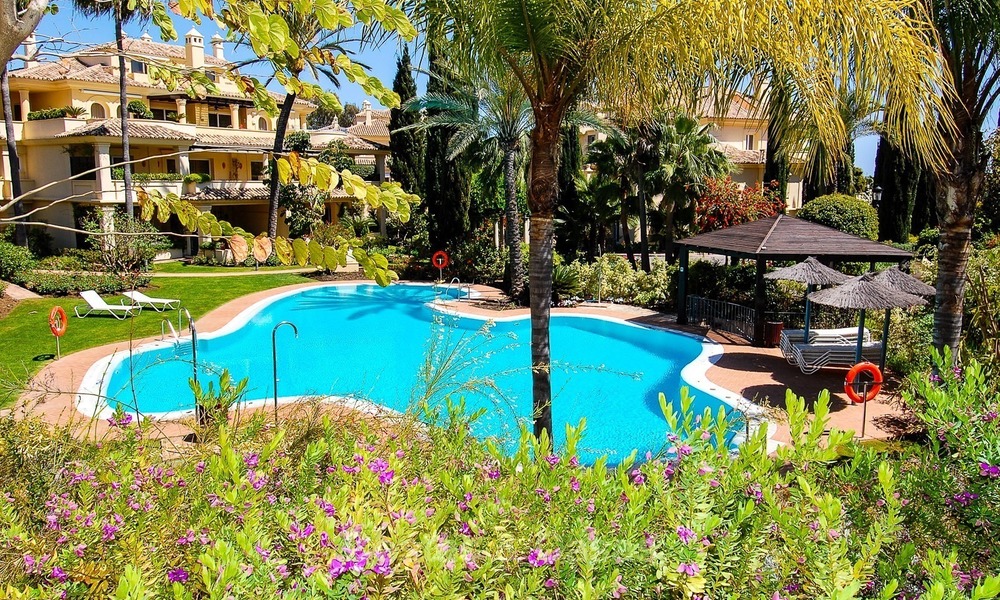 Luxe appartementen en penthouses te koop in exclusief eerstelijngolf complex in Nueva-Andalucia, Marbella 2324