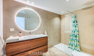 Luxueus duplex penthouse te koop direct aan de golfbaan, dicht bij alle voorzieningen in Guadalmina Alta en San Pedro, Marbella 806439 