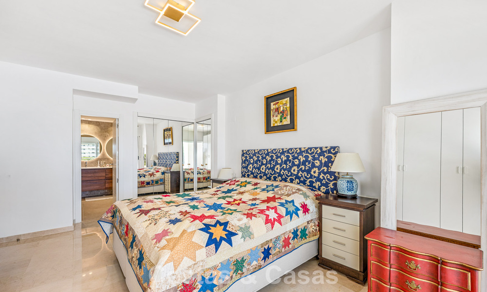 Luxueus duplex penthouse te koop direct aan de golfbaan, dicht bij alle voorzieningen in Guadalmina Alta en San Pedro, Marbella 806441