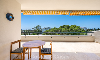 Luxueus duplex penthouse te koop direct aan de golfbaan, dicht bij alle voorzieningen in Guadalmina Alta en San Pedro, Marbella 806444 