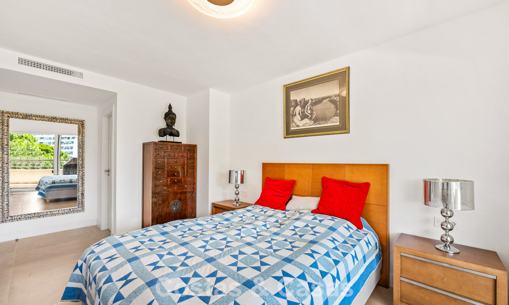 Luxueus duplex penthouse te koop direct aan de golfbaan, dicht bij alle voorzieningen in Guadalmina Alta en San Pedro, Marbella 806451
