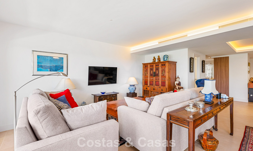 Luxueus duplex penthouse te koop direct aan de golfbaan, dicht bij alle voorzieningen in Guadalmina Alta en San Pedro, Marbella 806460